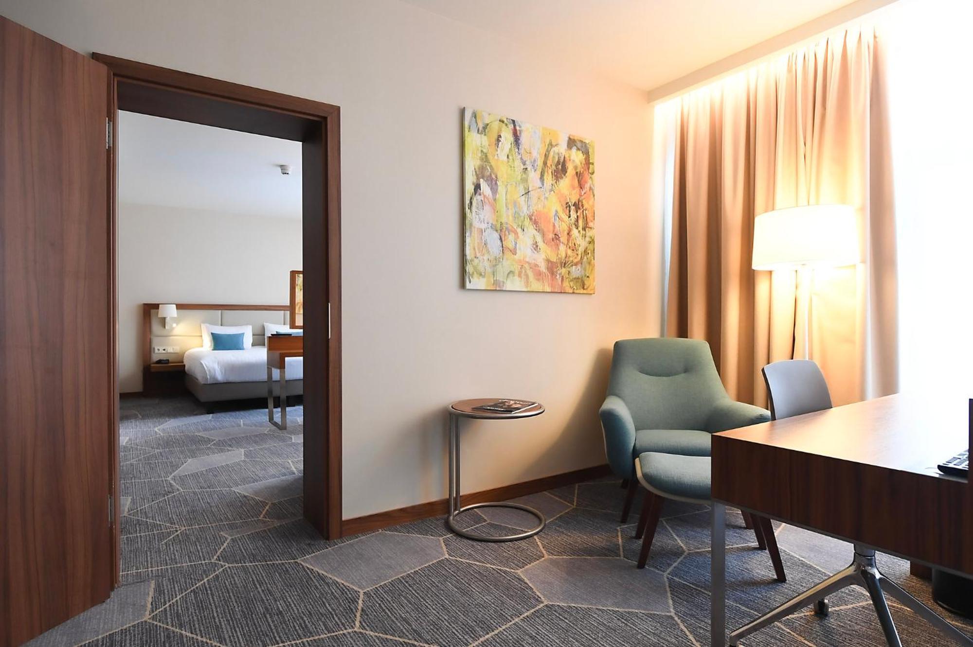 Crowne Plaza Maastricht By Ihg Hotel Ngoại thất bức ảnh