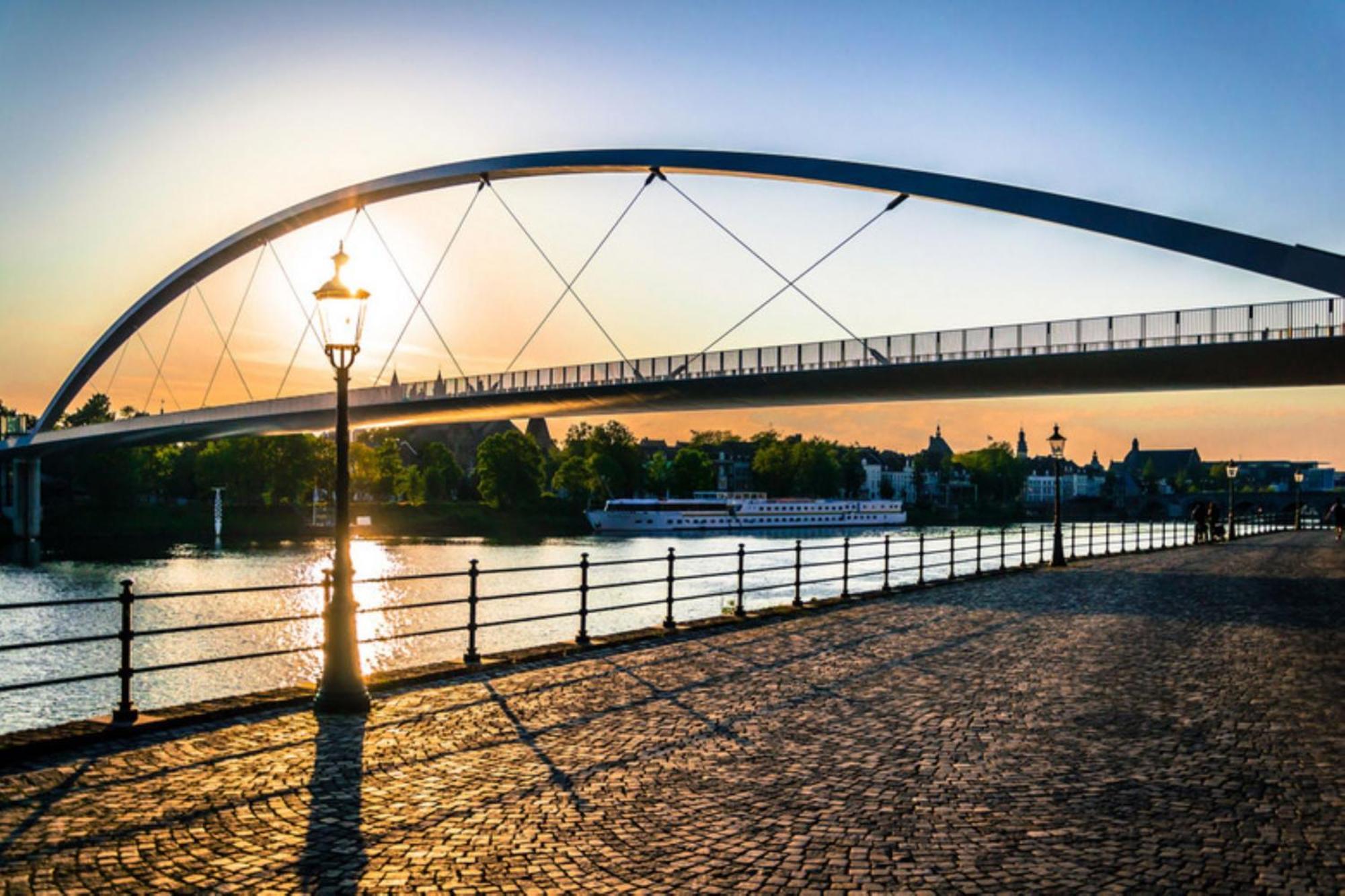 Crowne Plaza Maastricht By Ihg Hotel Ngoại thất bức ảnh