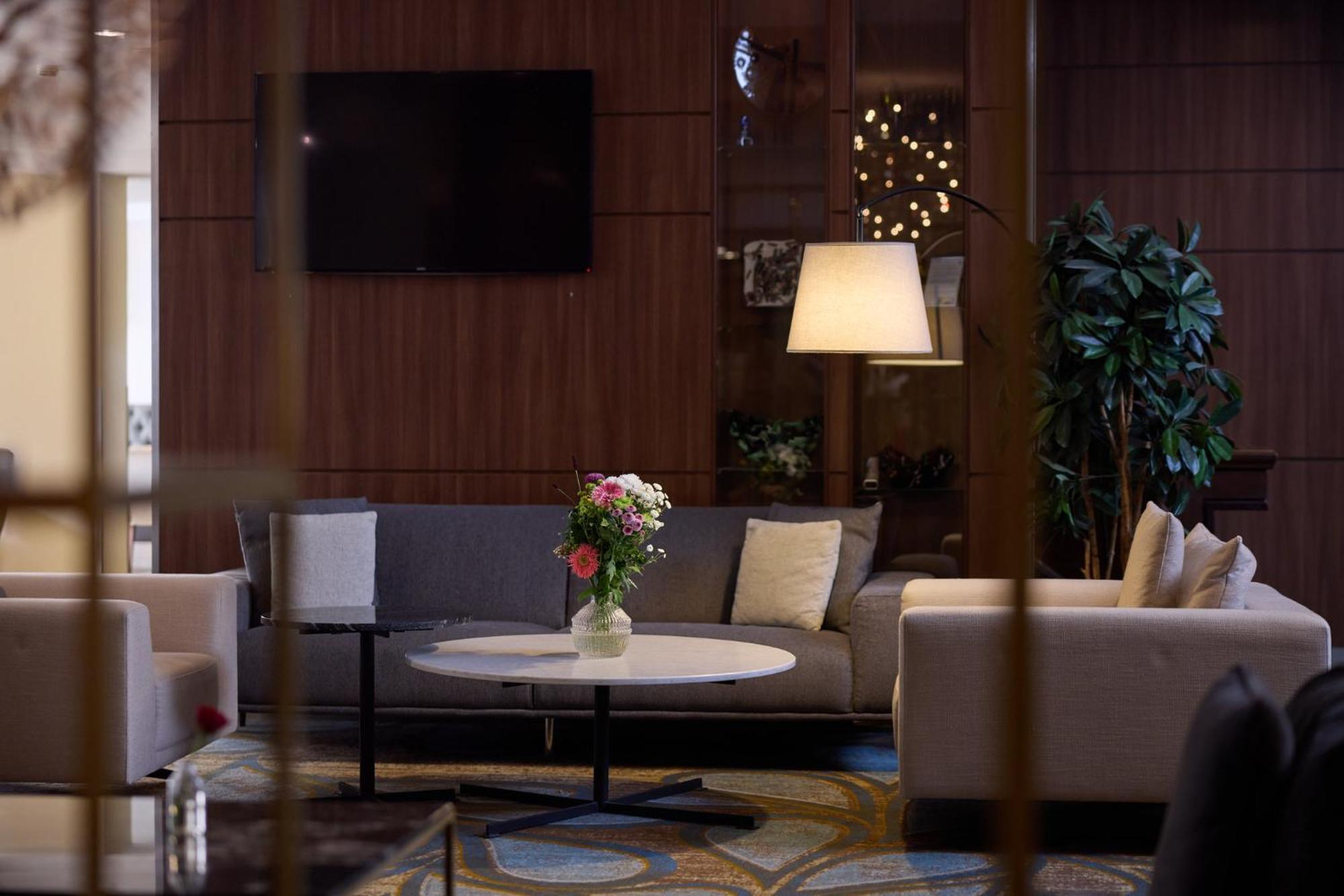 Crowne Plaza Maastricht By Ihg Hotel Ngoại thất bức ảnh
